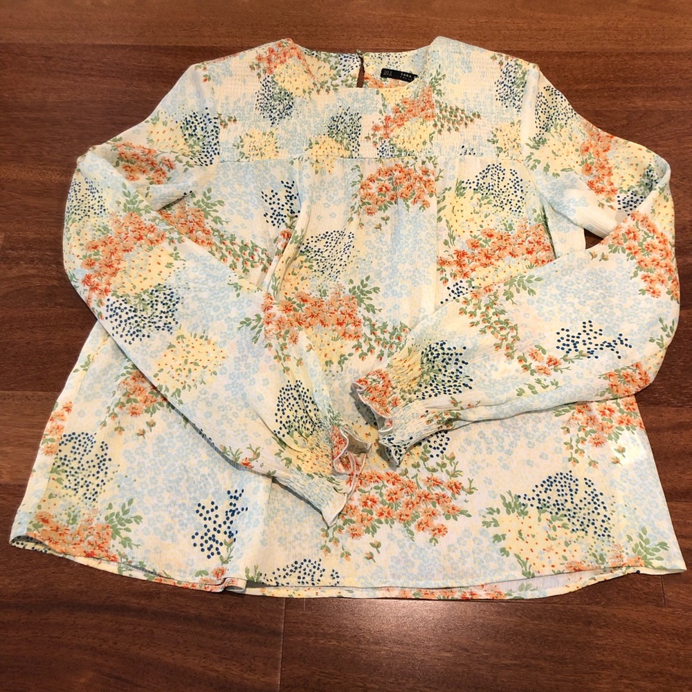 Zara Floral Blouse NWOT Small